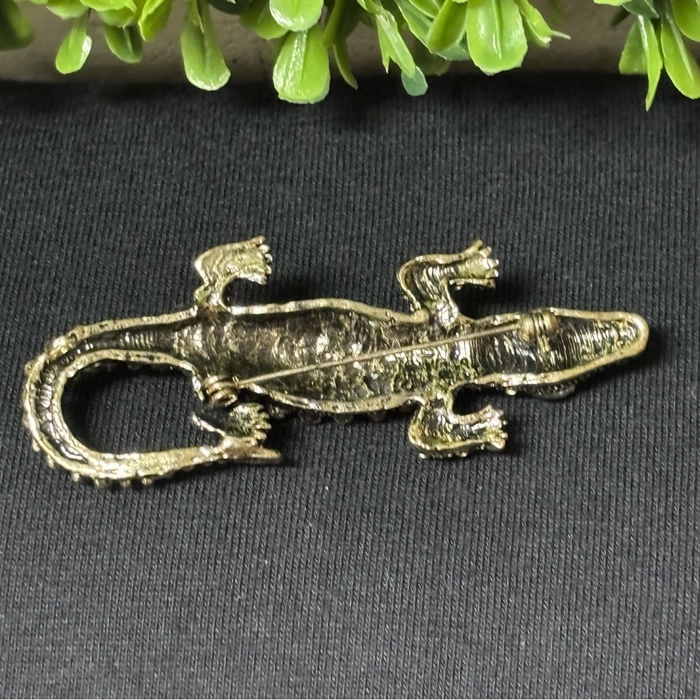 ALLIGATOR CROCODILE
BROOCH GREEN CRYSTAL
GLASS RHINESTONE GOLDTONE METAL - Picture 4 of 6